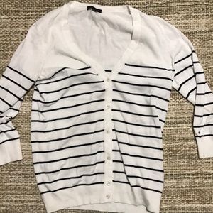 Tommy Hilfiger sweater, never worn before